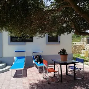  Appartamento Casuzza Cala Pisana Italia
