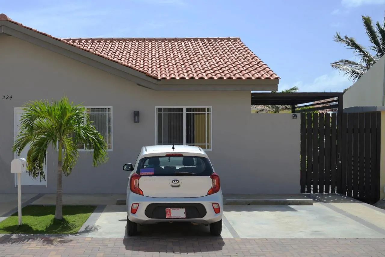 דירה נורד Beach Homes Aruba ארובה